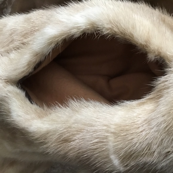 **FALL SALE** Vintage Mink Jacket - Picture 9 of 9